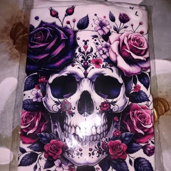 steel & stone clothing Tops - Women’s Short Sleeve Skull & Rose Graphic Tee - Pink Purple